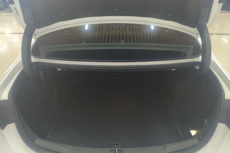 Used Buick LaCrosse 2019 28T Prestige Model
