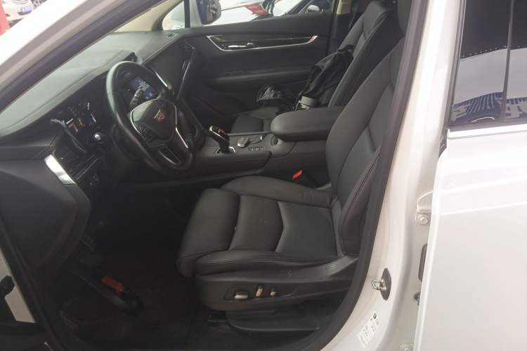 Used Cadillac XT5 2016 28T Four-Wheel Drive Luxury Model Left Front Seat