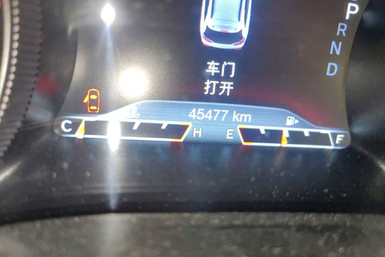 Used Jeep Cherokee 2016 2.4L Professional Smart Version Odometer Close Up