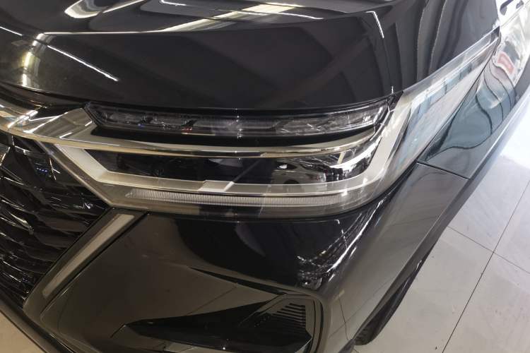 Used Chery Tiggo 8 PRO 2024 Champion Edition 290T Two-Wheel Drive Peak Version 5 Seats
