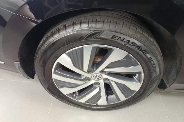 Used Volkswagen Passat New Energy 2020 430 PHEV Hybrid Luxury Edition China VI Standard Exterior 5