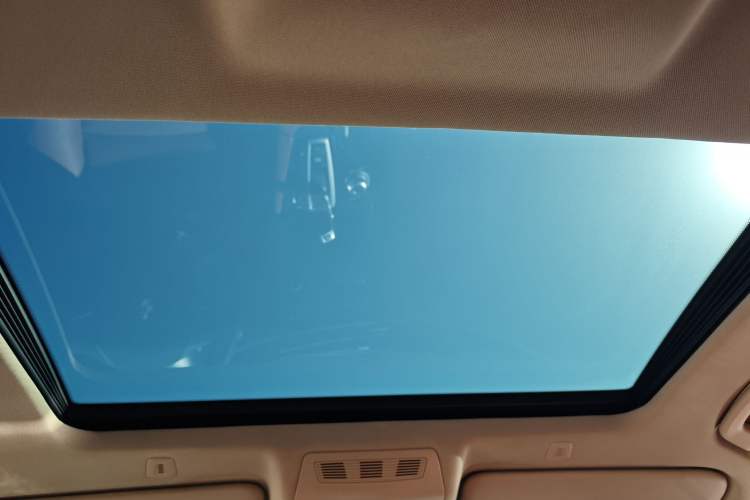 Used BMW 5 Series 2015 520i Elegant Edition