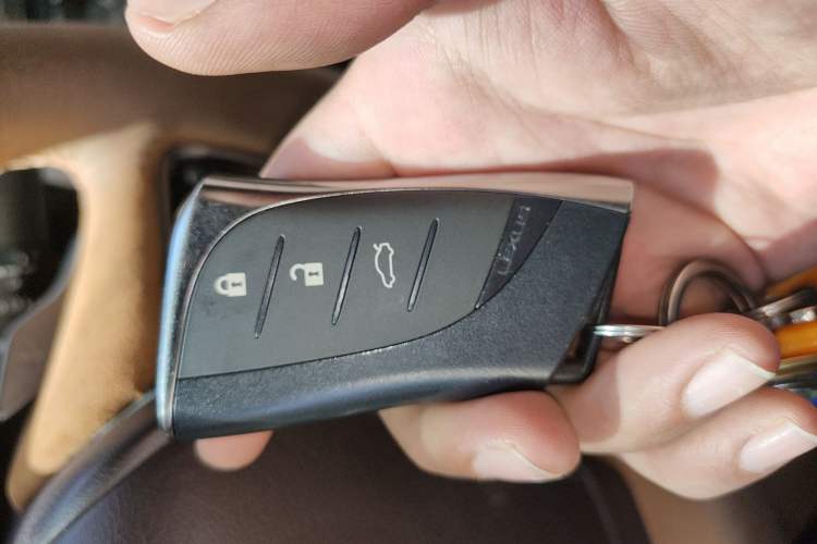 Used Lexus ES 2020 300h Premier Edition