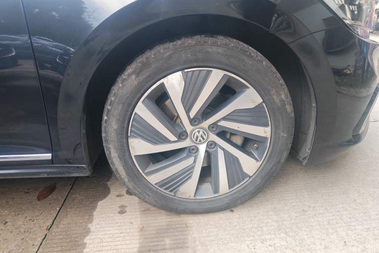 Used Volkswagen Passat New Energy 2020 430 PHEV Hybrid Luxury Edition China VI Standard
