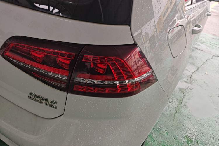 Used Volkswagen Golf 2017 230TSI Automatic Comfort Edition – Celebrating Milestone of One Million Units