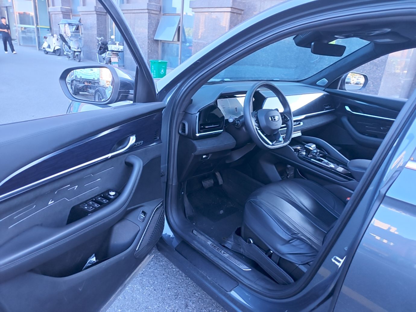 Geely Auto Monjaro L 2024 2.0TD High-Power Automatic Two-Wheel Drive Skyline Edition — снимка 18