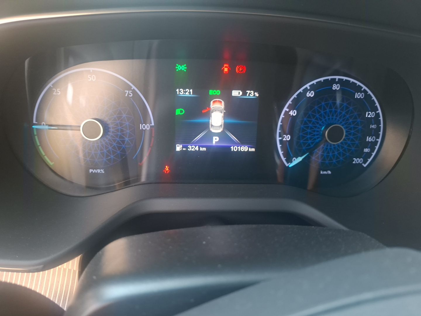 Hongqi E-QM5 2022 431 km Charge & Enjoy Edition — снимка 12