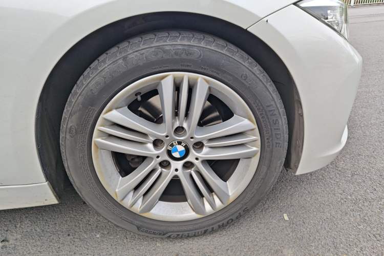 Used BMW 3 Series 2017 320Li Fashion Model
