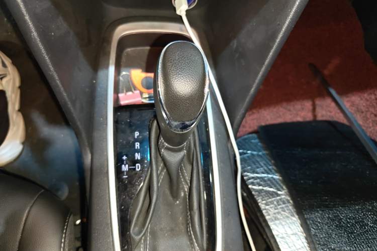 Used Chevrolet Cavalier 2019 320 Automatic Xinyue Edition Gear Lever