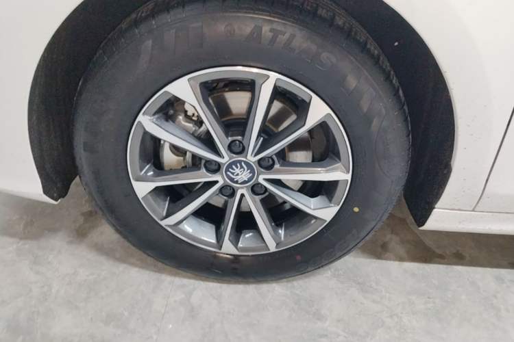 Used BYD Qin PLUS 2024 HONOR Edition DM-i 55KM Leading Model
