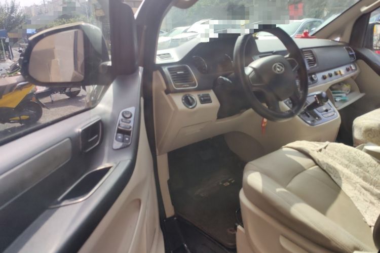 Used SAIC MAXUS G10 2014 2.0T Automatic Elite Edition