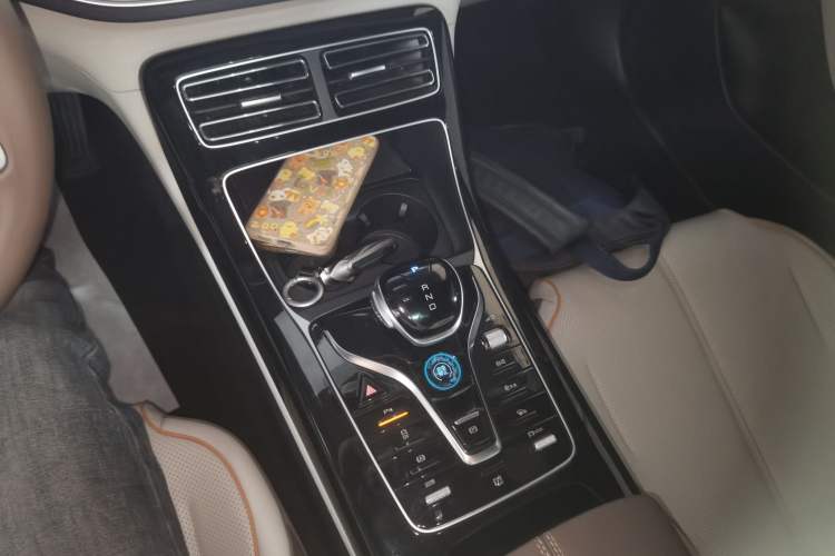 Used BYD Qin PLUS 2023 Champion Edition EV 510KM Beyond Model Gear Lever