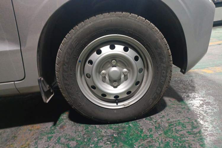 Used Wuling Hongguang V 2022 1.5L Jingqu Version Hydraulic Power Steering LAR
