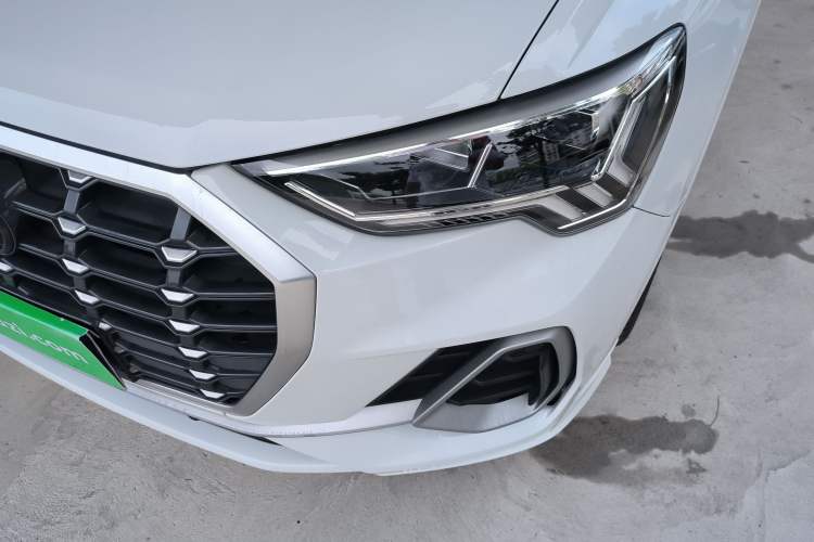 Used Audi Q3 2020 40 TFSI Fashion Dynamic Model Left Front Headlight