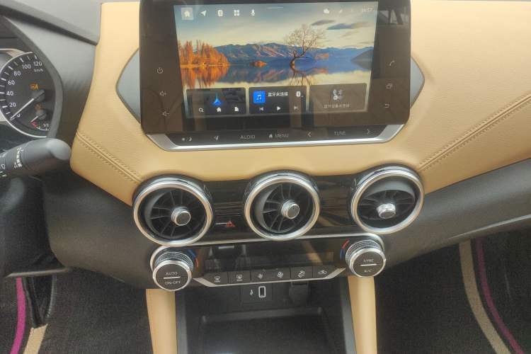 Used Nissan Sylphy 2021 1.6L TOP CVT Luxury Edition Audio And AC Panel