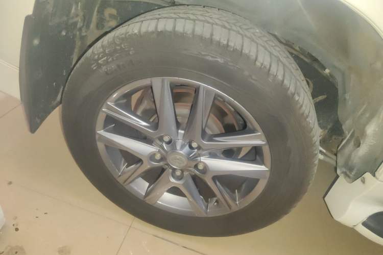 Used Toyota Land Cruiser 2015 4.0L VX-R 8-Seater Middle East Version
