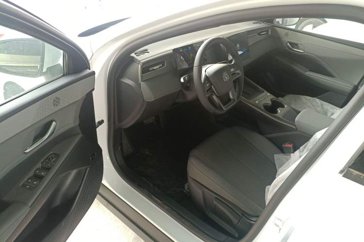 Used BYD Qin PLUS 2026 DM-i 128KM Progressive Model
