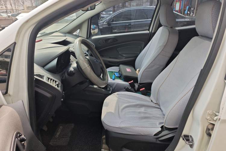 Used Ford EcoSport 2013 1.5L Manual Comfort Model
