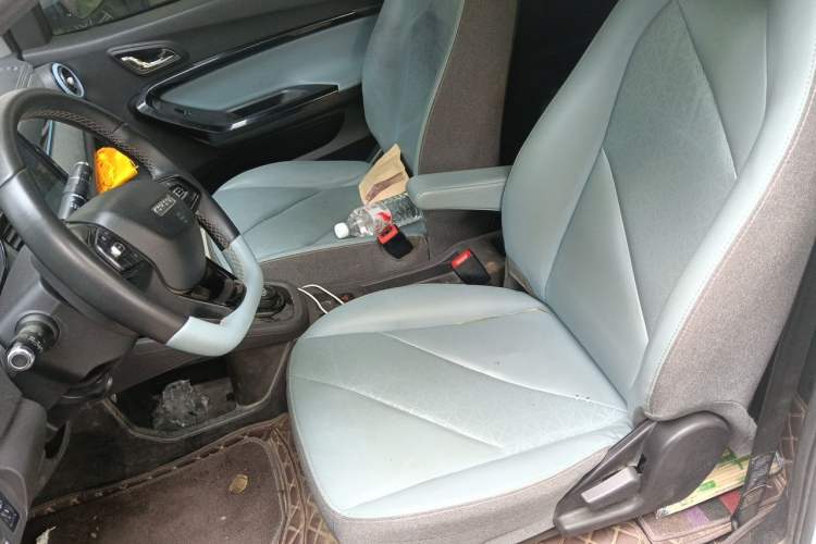 Used Chery QQ Little Ant 2022 Sweet Pink Edition Half-Sugar Version 3-Cell Lithium 30kW 301km Left Front Seat