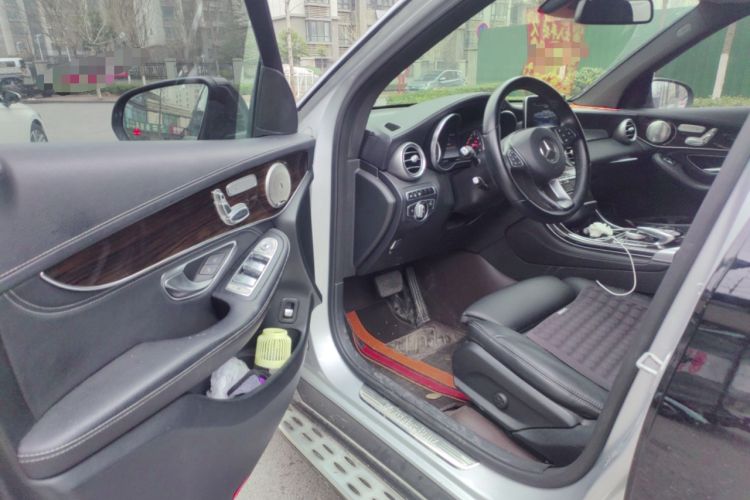 Used Mercedes-Benz GLC 2016 GLC 260 4MATIC Luxury Model
