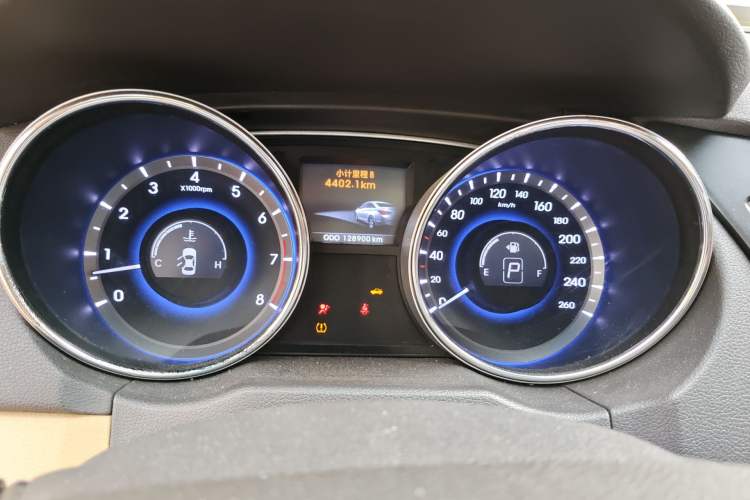 Used Hyundai Sonata 2011 2.0L Automatic Leading Edition