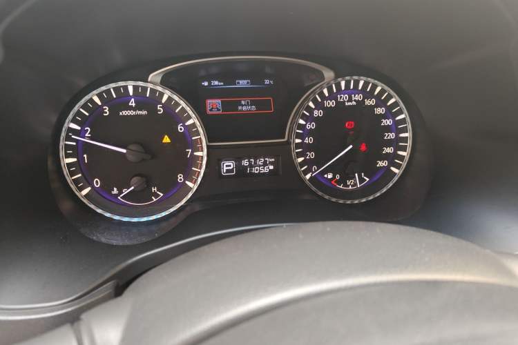 Used Infiniti JX 2013 JX35 Two-Wheel-Drive Excellence Edition
