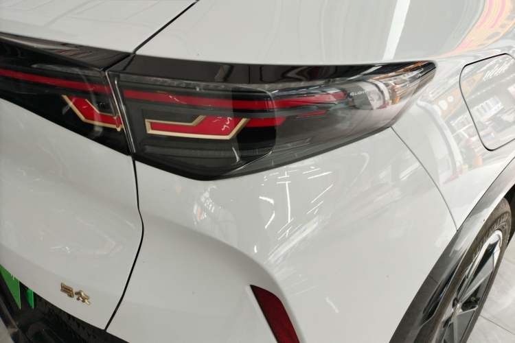 Used Volkswagen ID.UNYX 2024 Pro Long-Range Version Right Rear Taillight