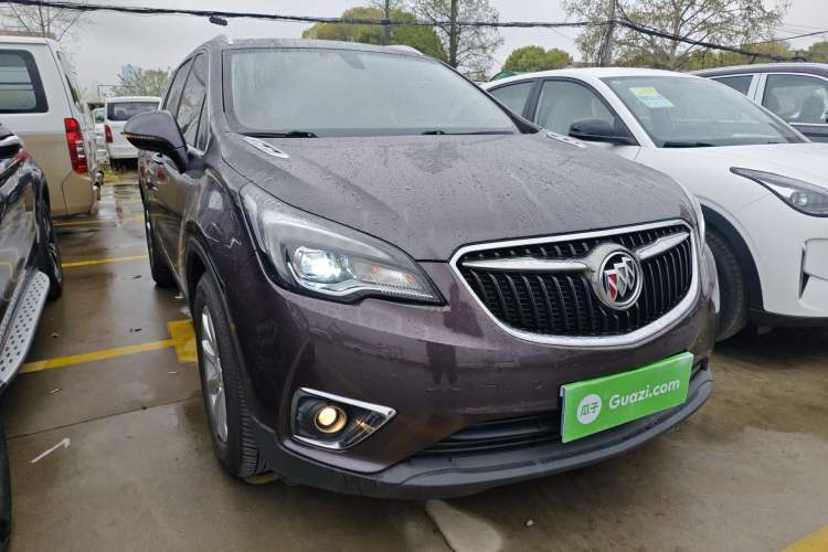 Used Buick Envision 2018 20T Two-Wheel Drive Luxury Model Front Right 45 Deg