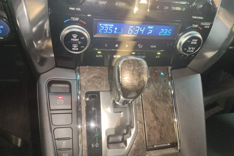 Used Toyota Alphard 2021 Dual-Engine 2.5L Prestige Edition