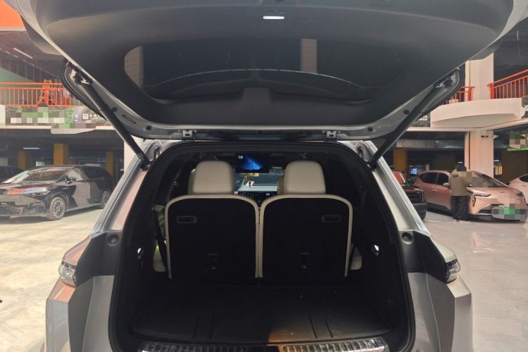 Used Li Auto L9 2023 Pro Model