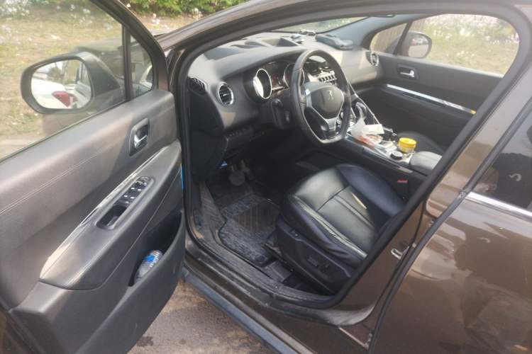 Used Peugeot 3008 2015 1.6THP Automatic Prestige Edition Driver Seat