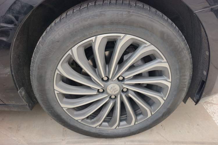 Used Buick LaCrosse 2023 28T Prestige Edition