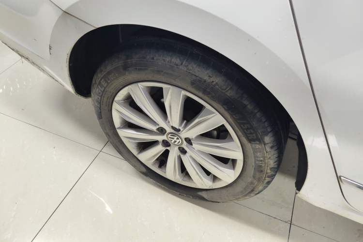 Used Volkswagen Bora 2018 1.5L Automatic Comfort Model Right Rear Wheel Hub