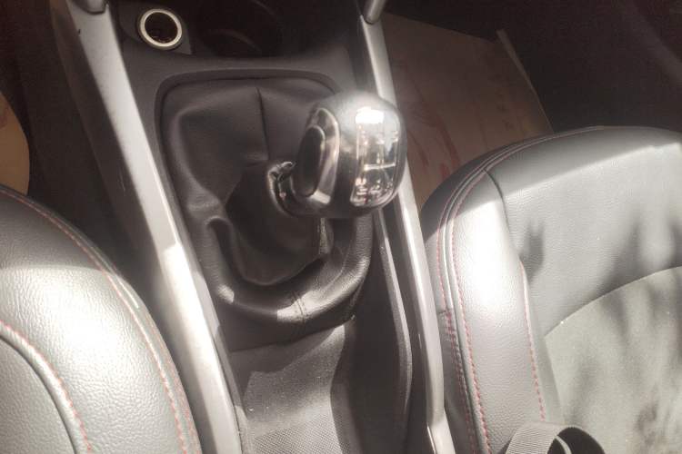 Used Citroen C3-XR 2017 1.6L Manual Pioneer Model Gear Lever