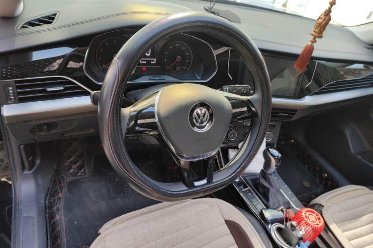 Used Volkswagen Passat 2019 280TSI Business Edition China VI