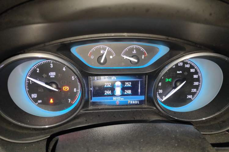 Used Buick Envision 2017 20T Two-Wheel Drive Elite Version
