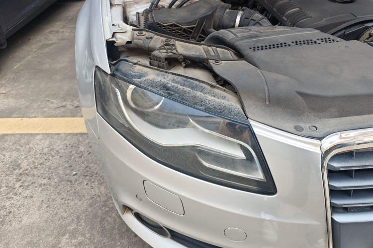 Used Audi A4L 2012 2.0 TFSI automatic standard version