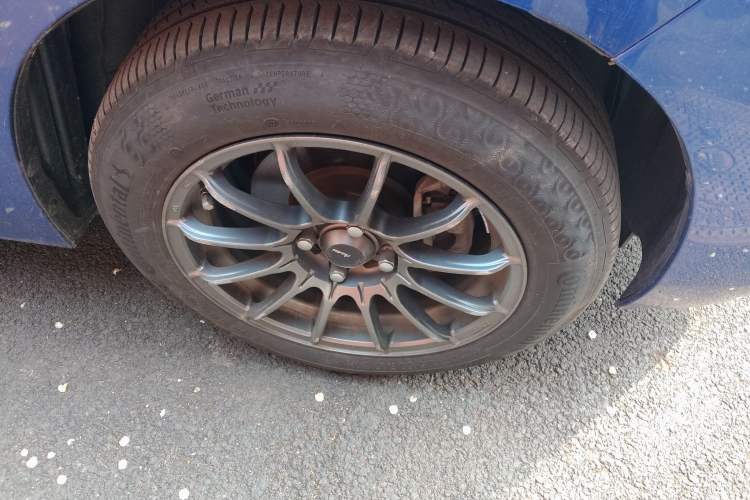 Used Honda Fit 2016 1.5L LXS CVT Comfort Sunroof Version Right Front Wheel Hub