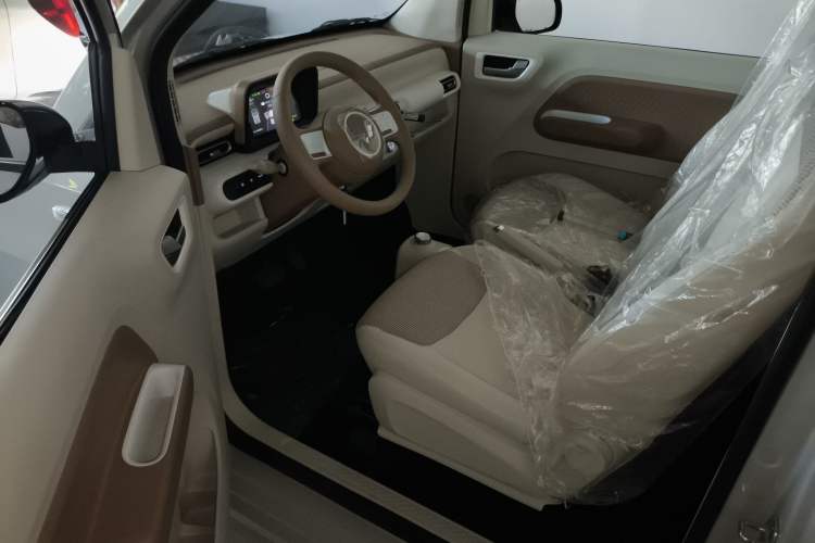 Used Wuling Hongguang MINIEV 2024 3rd Generation 215km Youth Edition