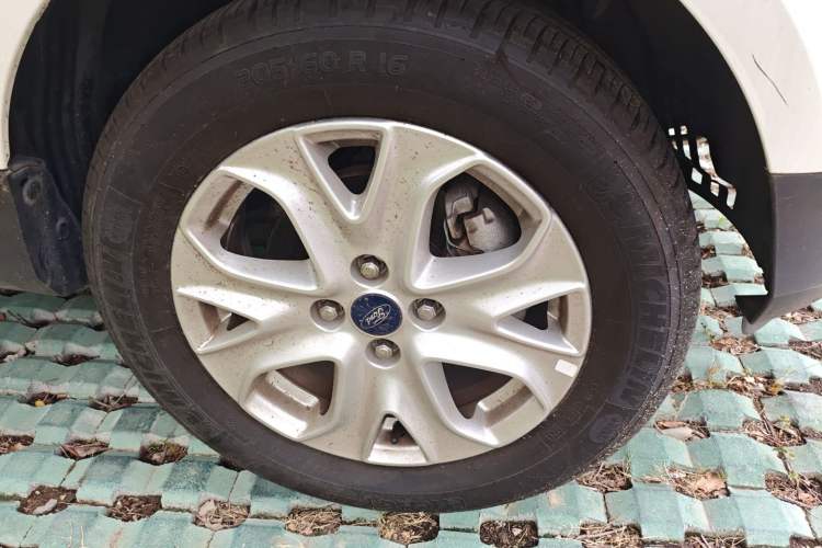 Used Ford EcoSport 2013 1.5L Automatic Fashion Model
