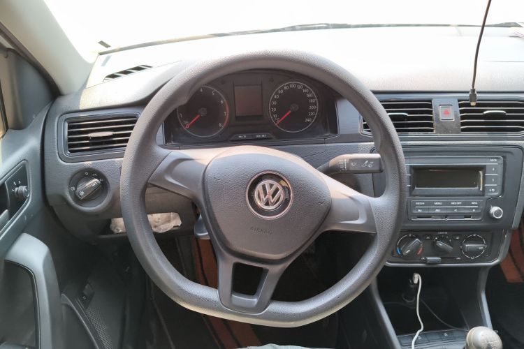 Used Volkswagen Santana 2019 1.5L Manual Fashion Edition China VI Standard Steering Wheel