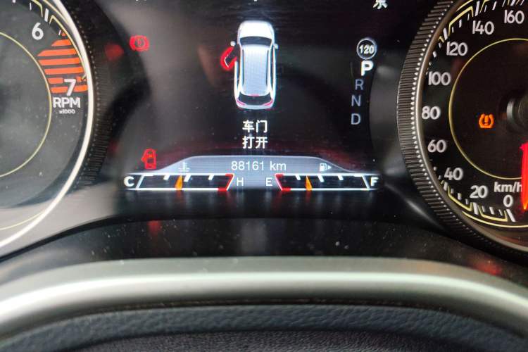 Used Jeep Cherokee 2016 2.4L Professional Smart Version
