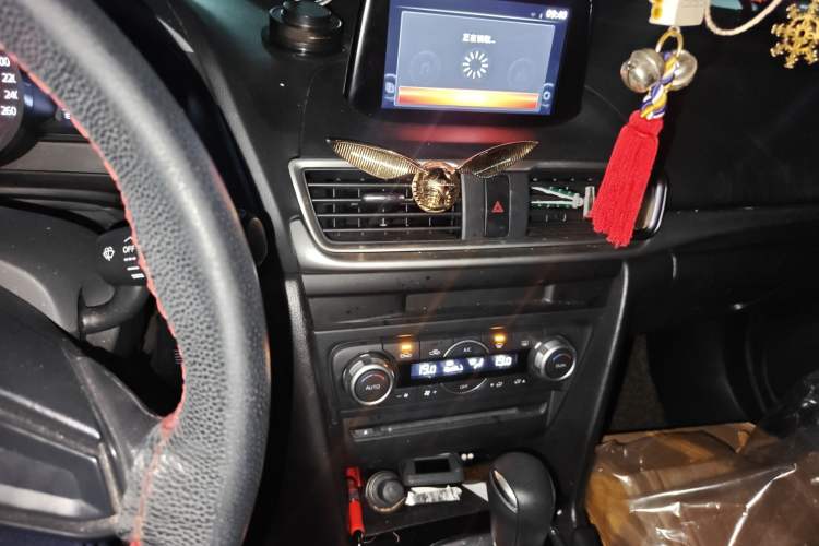 Used Mazda 3 Axela 2017 Sedan 1.5L Automatic Luxury Model Emission Standard China V