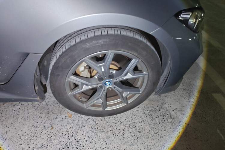 Used BMW i3 2022 eDrive 35 L
