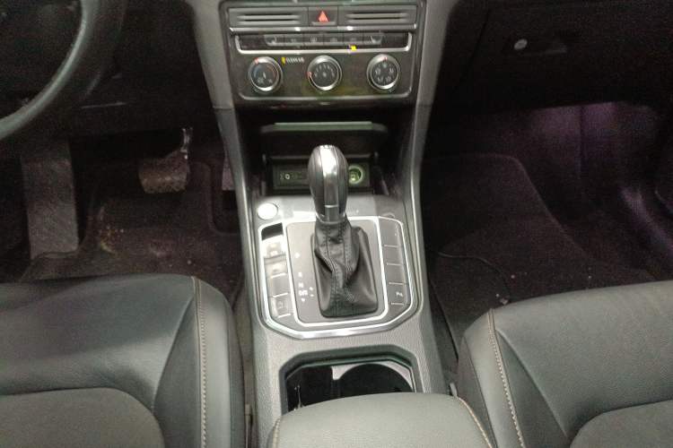 Used Volkswagen Golf Sportsvan 2018 230TSI Automatic Luxury Model