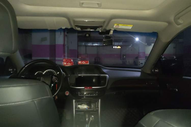 Used Honda Accord 2016 2.4L Luxury Edition
