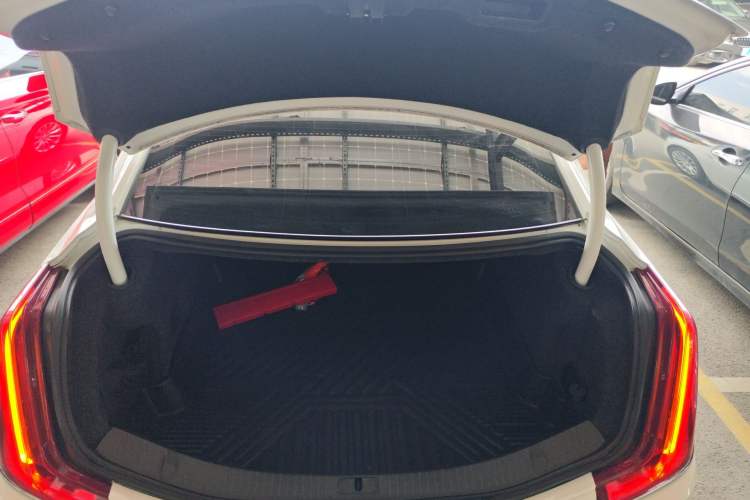 Used Cadillac XTS 2018 28T Tech Edition Trunk