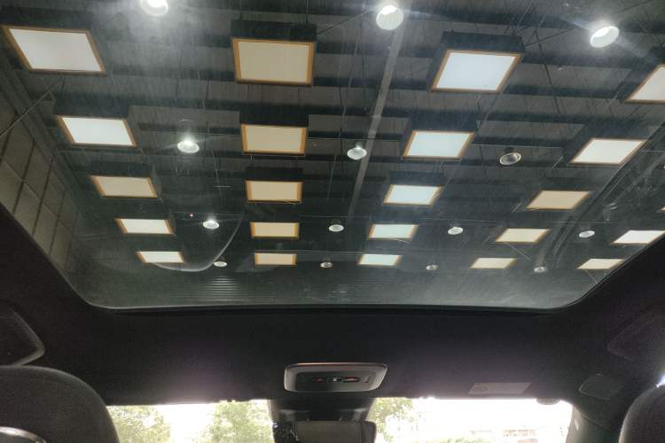 Used Zeekr 7X 2025 100kWh Long-Range All-Wheel Drive Intelligent Driving Version Headliner