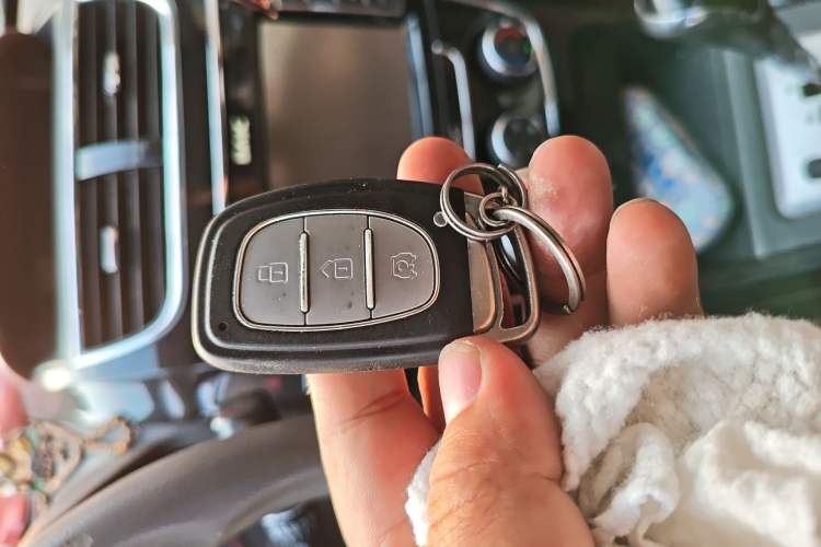 Used HYOSOW H2 2015 1.5L AMT Luxury Version BJ415C