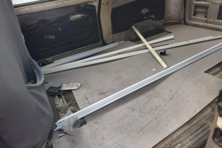 Used Wuling Rongguang 2012 1.2L Extended Basic Version LJY